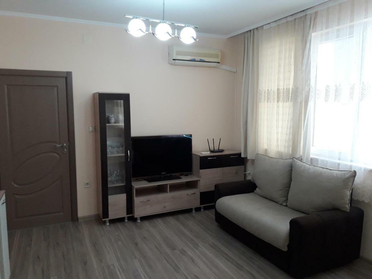 Apart Magic Kurdzhali Luaran gambar